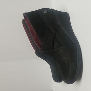 Mozo Black Wedge Heel Slip Resistant Work Shoe